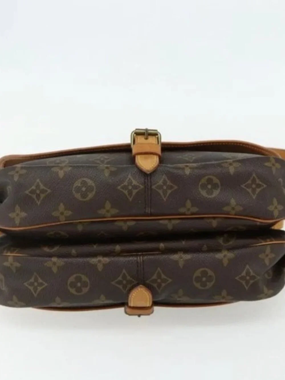 LOUIS VUITTON Monogram Saumur 30 Shoulder Bag M42256 LV Auth 176021A
